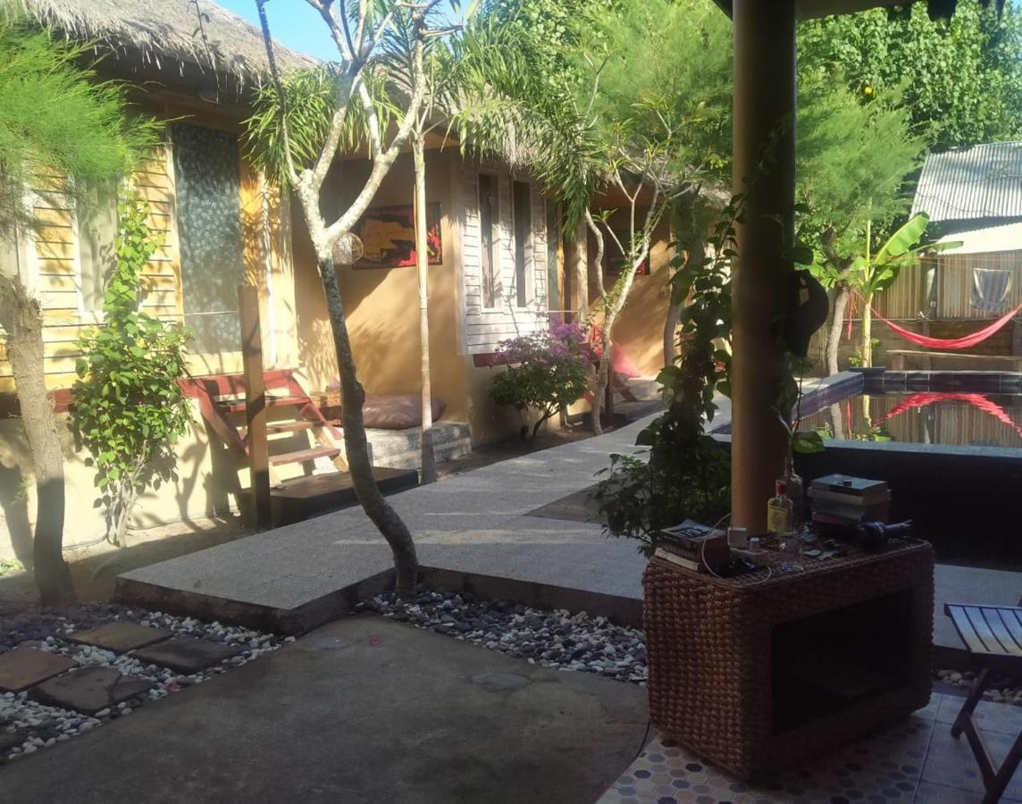 The Huts Villa Gili Trawangan Exteriör bild