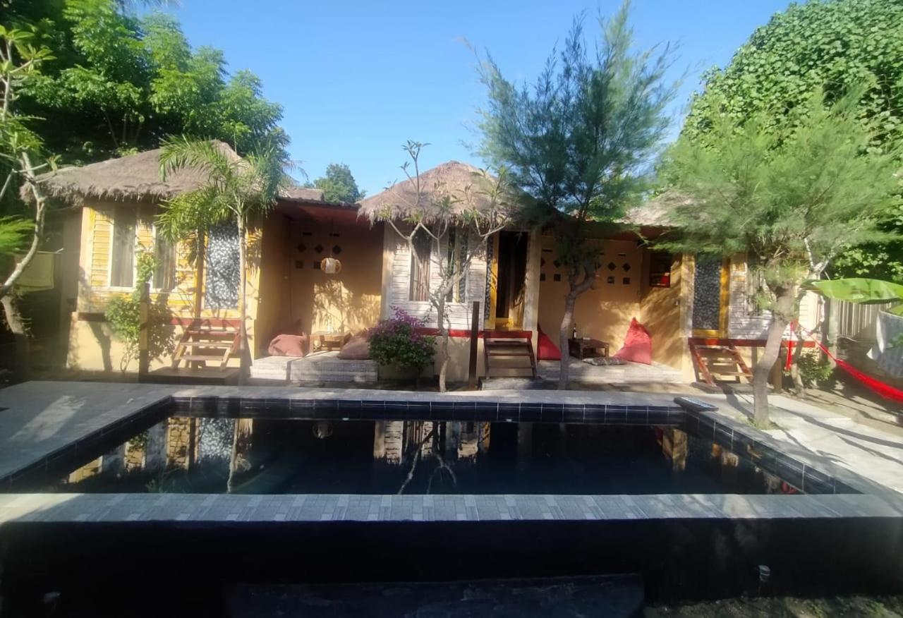 The Huts Villa Gili Trawangan Exteriör bild