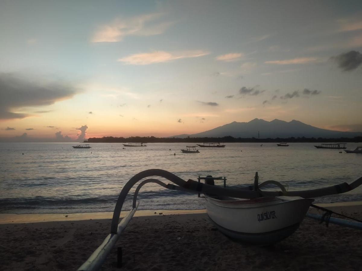 The Huts Villa Gili Trawangan Exteriör bild